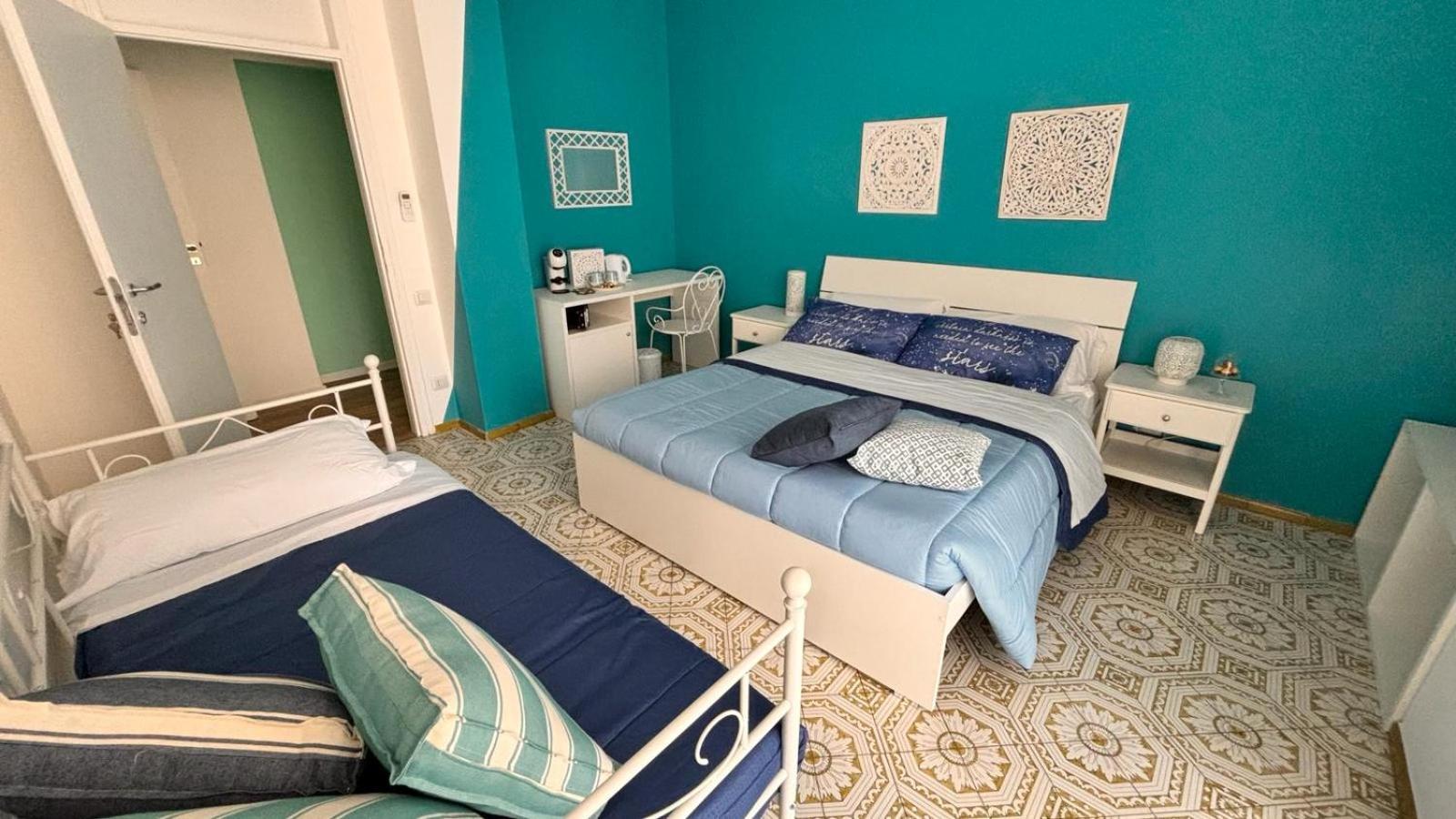 Reginella Guest House 萨莱诺 外观 照片