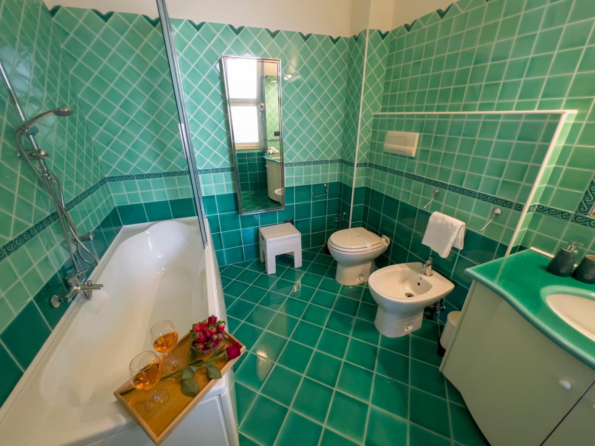 Reginella Guest House 萨莱诺 外观 照片
